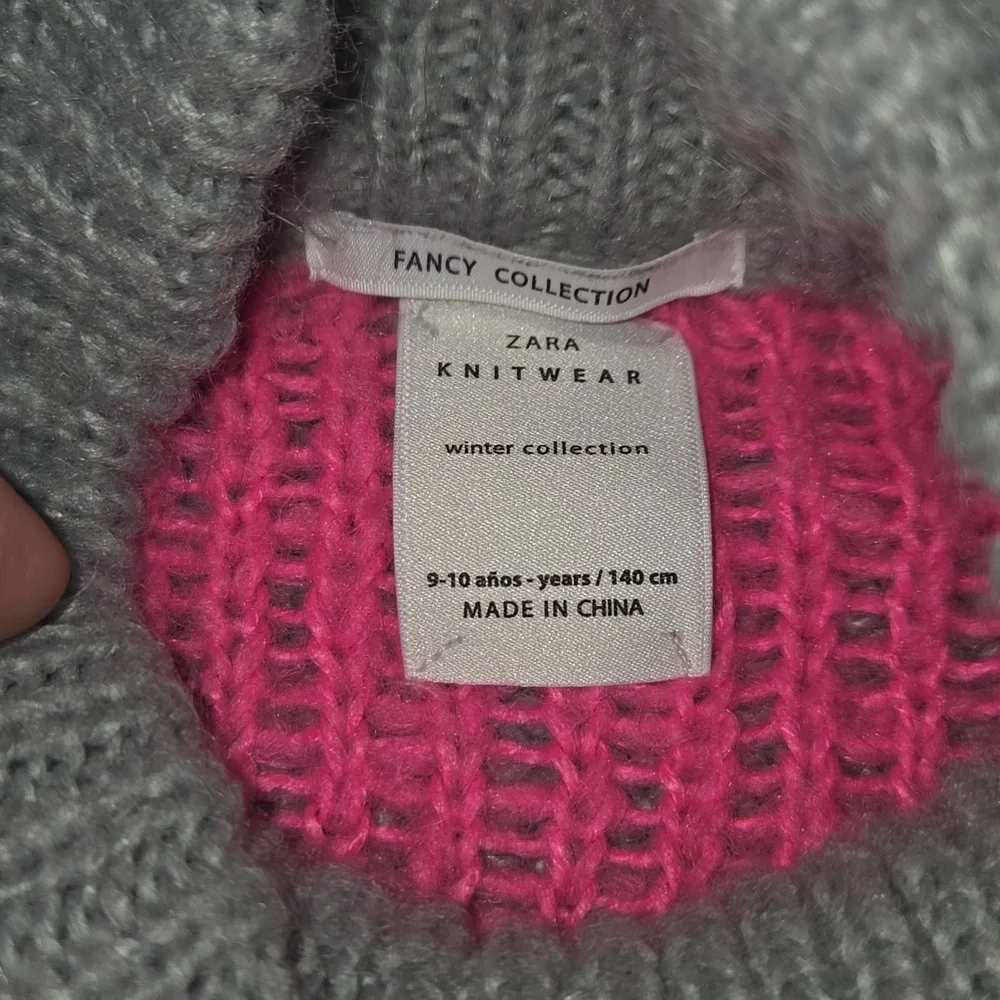 Zara Gray Sweater with Pink and Blue Accents - Picture 5 of 6